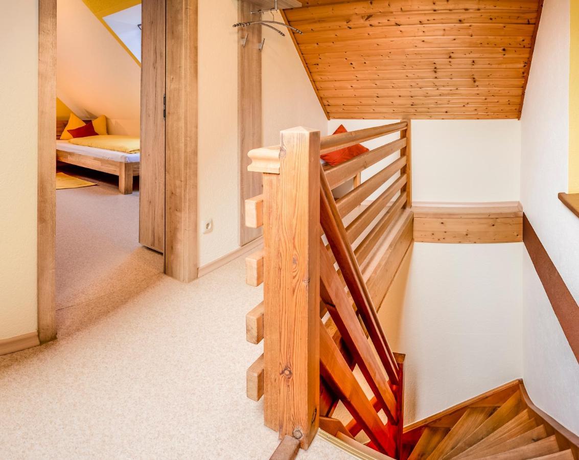 Bartlhof-Ferienwohnungen-Zimmer Burglengenfeld Extérieur photo