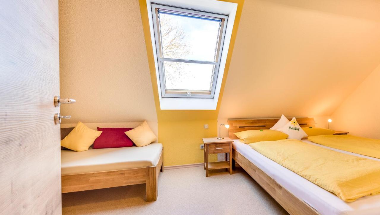 Bartlhof-Ferienwohnungen-Zimmer Burglengenfeld Extérieur photo