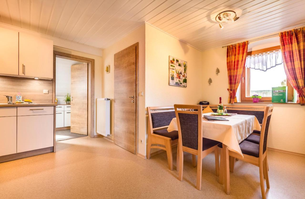 Bartlhof-Ferienwohnungen-Zimmer Burglengenfeld Extérieur photo