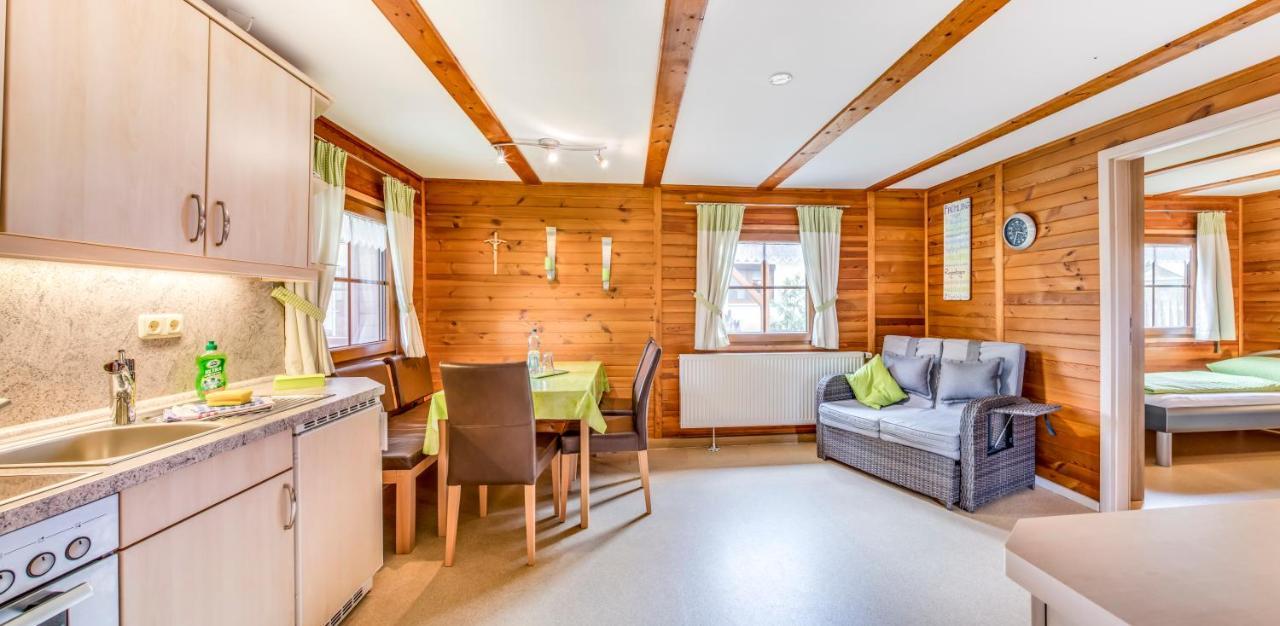 Bartlhof-Ferienwohnungen-Zimmer Burglengenfeld Extérieur photo