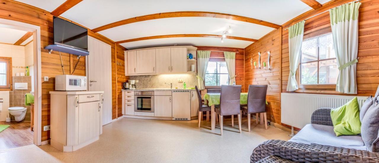 Bartlhof-Ferienwohnungen-Zimmer Burglengenfeld Extérieur photo