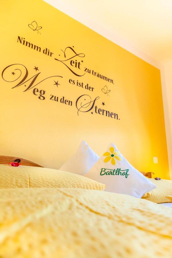 Bartlhof-Ferienwohnungen-Zimmer Burglengenfeld Extérieur photo