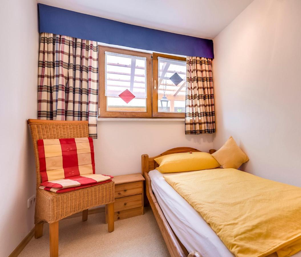 Bartlhof-Ferienwohnungen-Zimmer Burglengenfeld Extérieur photo