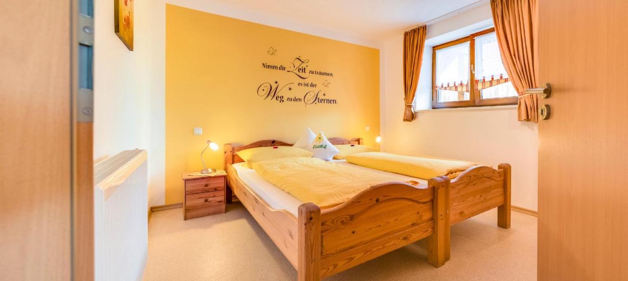Bartlhof-Ferienwohnungen-Zimmer Burglengenfeld Extérieur photo